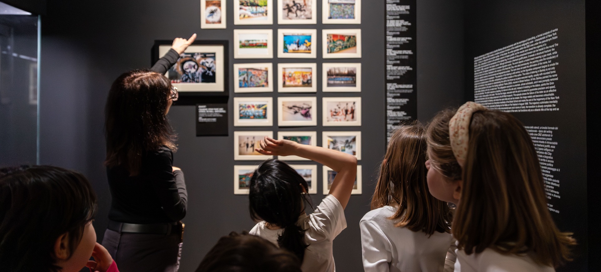 Visita guidata con bambini alla mostra "Banksy Archive 01" a Palazzo Fava